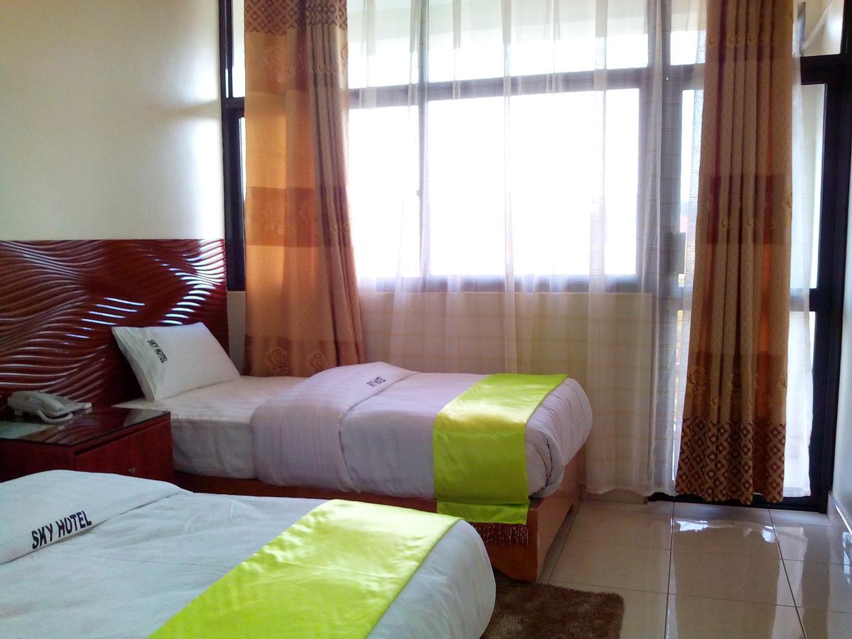 Hotel Ok Кампала Экстерьер фото