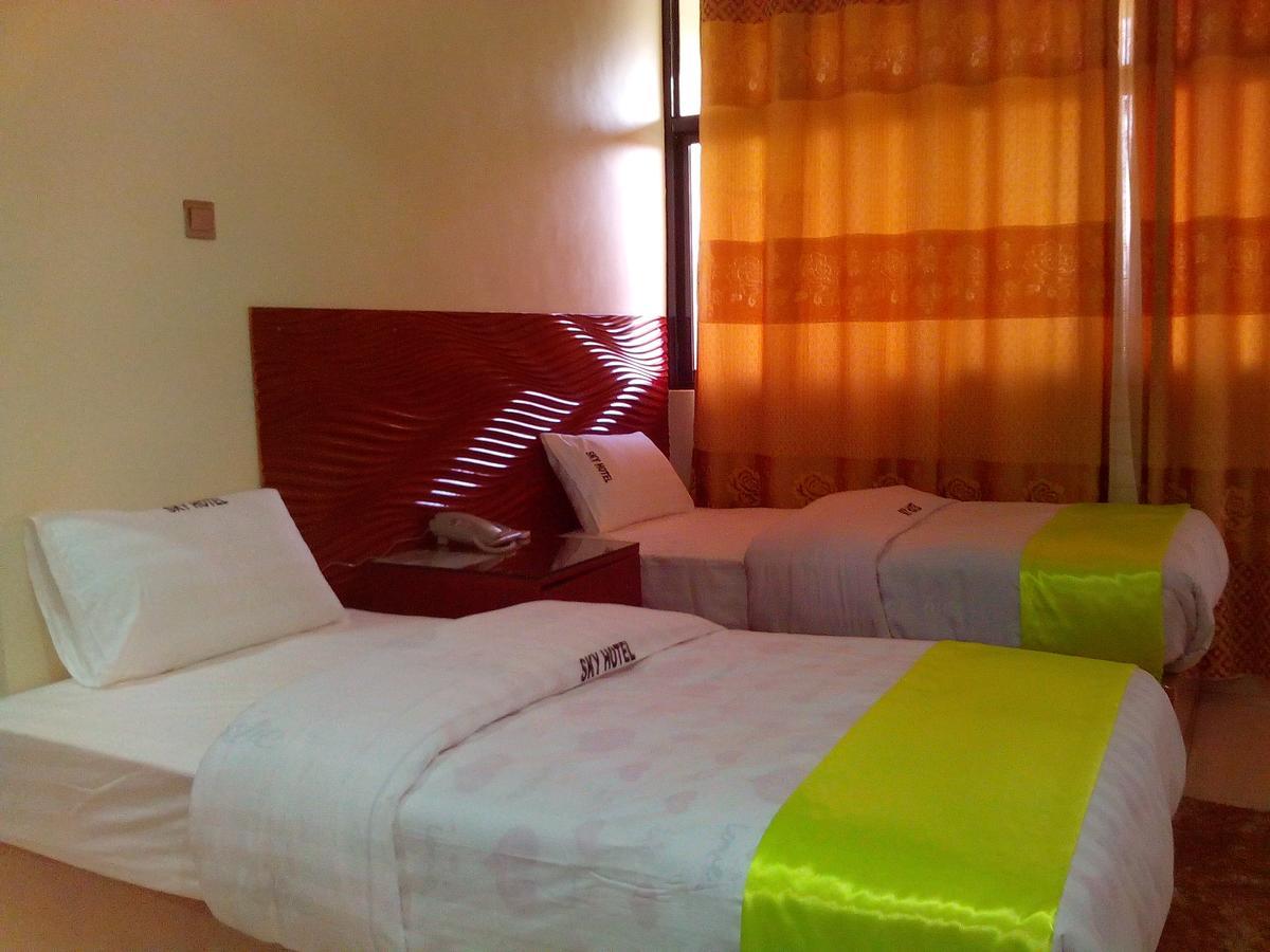 Hotel Ok Кампала Экстерьер фото