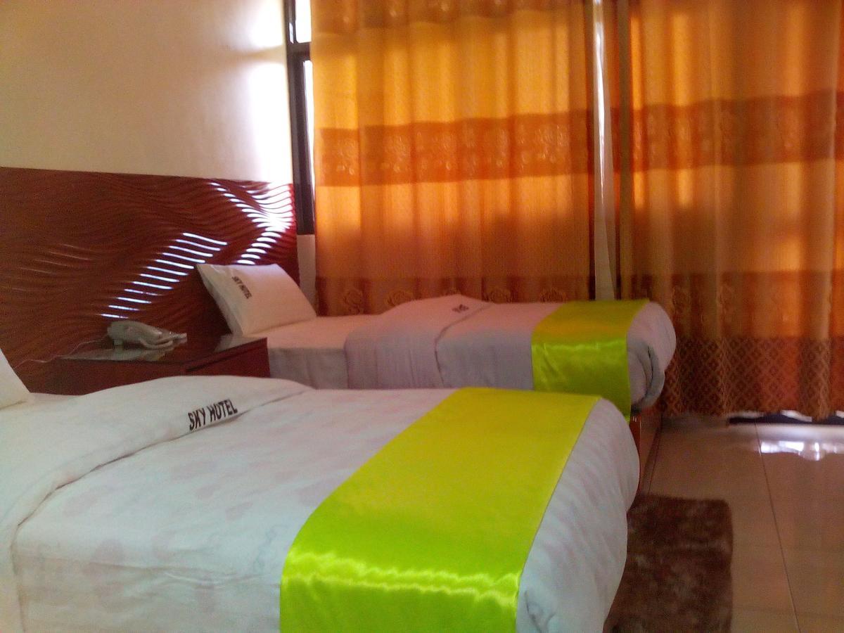 Hotel Ok Кампала Экстерьер фото