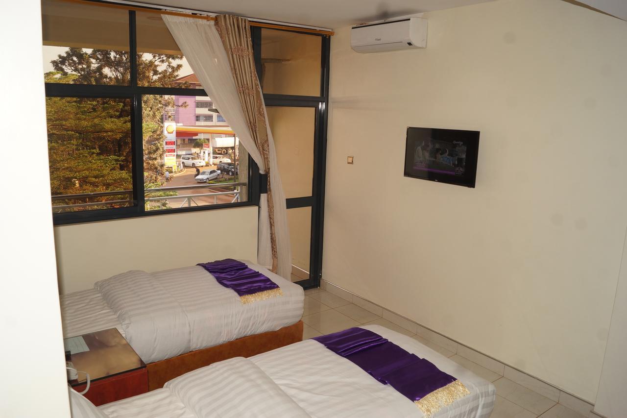 Hotel Ok Кампала Экстерьер фото
