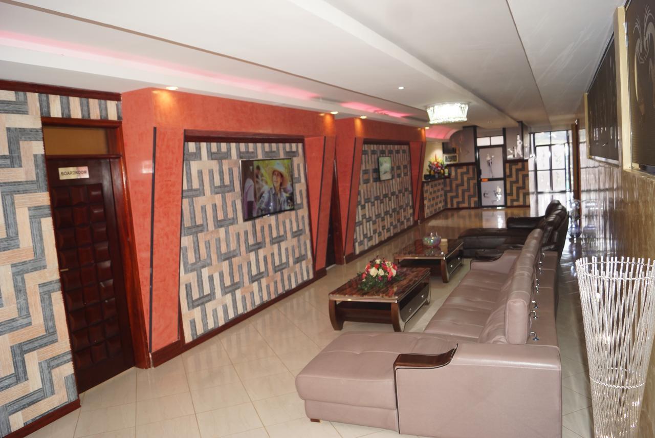 Hotel Ok Кампала Экстерьер фото