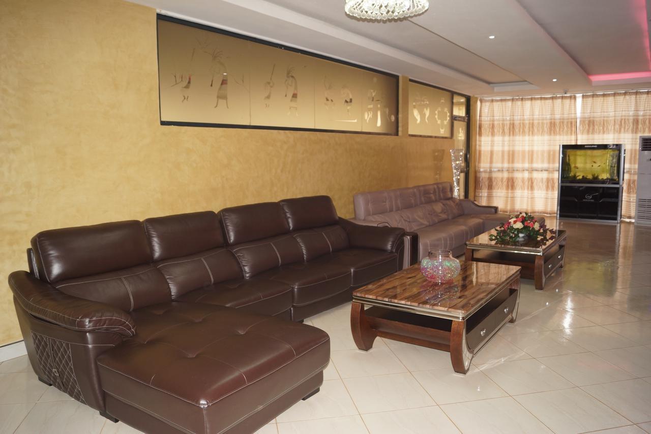 Hotel Ok Кампала Экстерьер фото