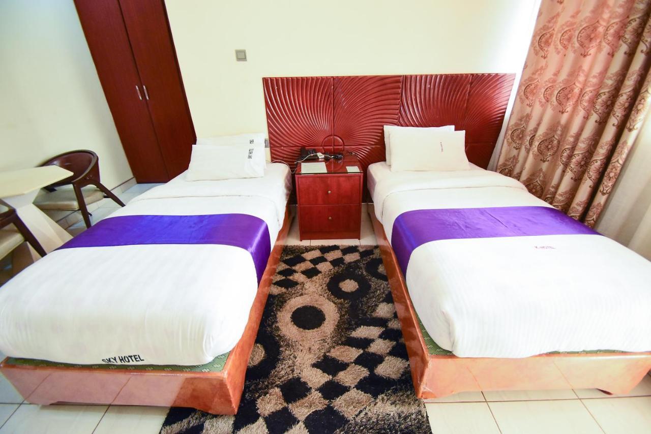 Hotel Ok Кампала Экстерьер фото