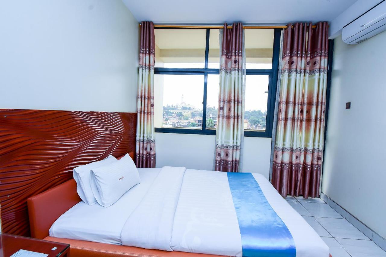 Hotel Ok Кампала Экстерьер фото