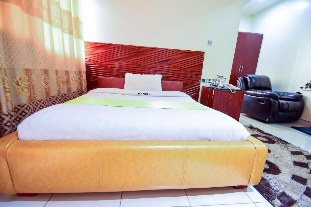 Hotel Ok Кампала Экстерьер фото
